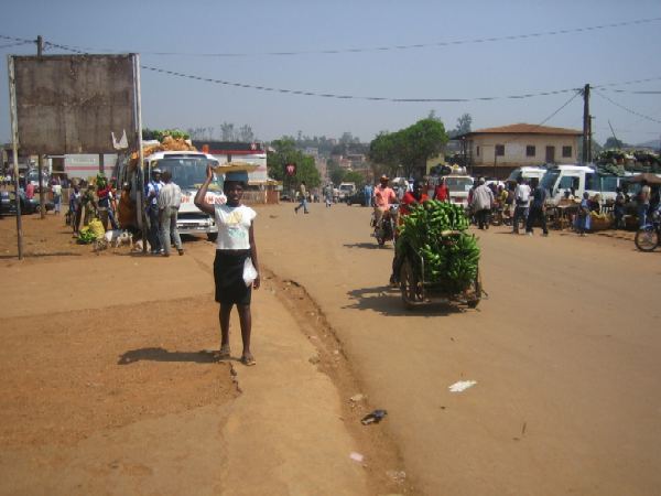 calle tipica de Dschang